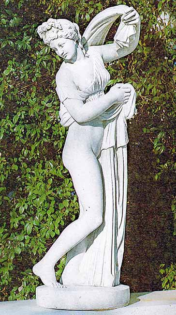 イタリア製ビーナス像（ガーデン オーナメント） 女神カリピッジェ