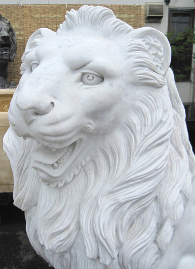 天然大理石彫刻　ライオンペア