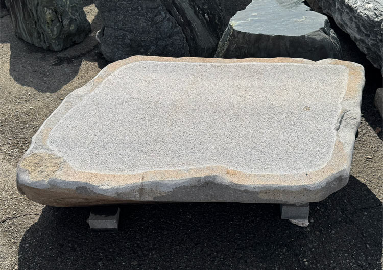 三波石